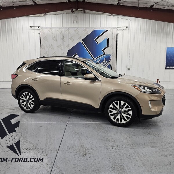 2020 Ford Escape Titanium