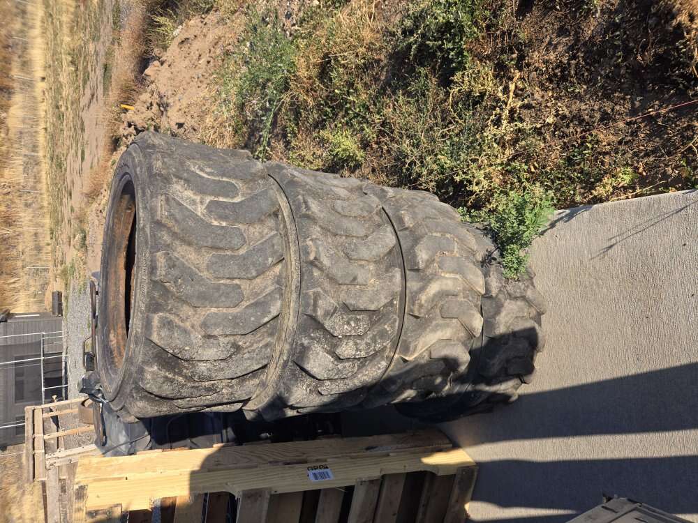 used skidster tires