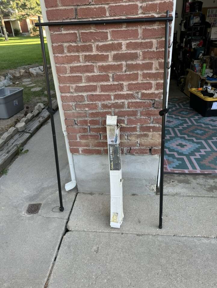 New! CABELA'S COT TREE