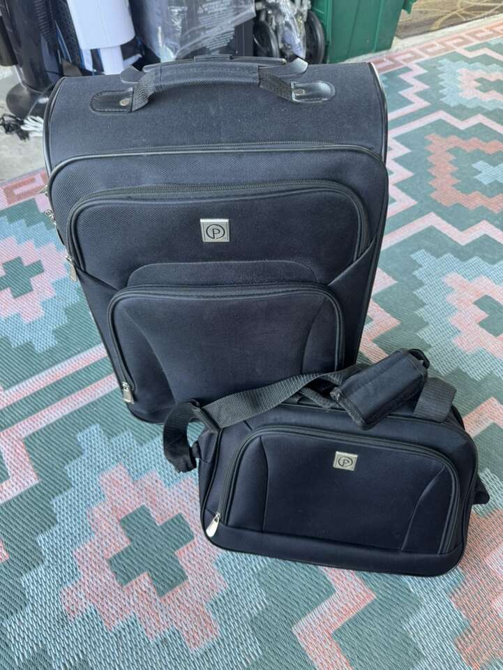 2 Pc Protege Carry On 4 Spinner and Tote Bag