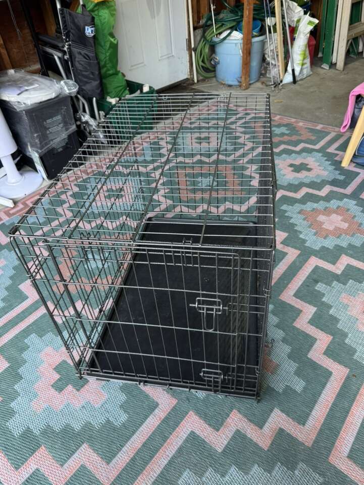 Double Door Collapsible Metal Dog Crate 36