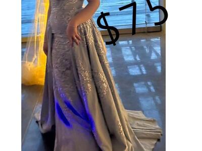 Dresses. I have sizes (8/5/M/4/6