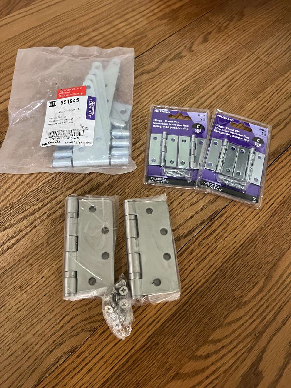 Hinges - Hillman Essential Hardware Lot of 9 hinges + 2 heavy-duty fixed pin hinges.