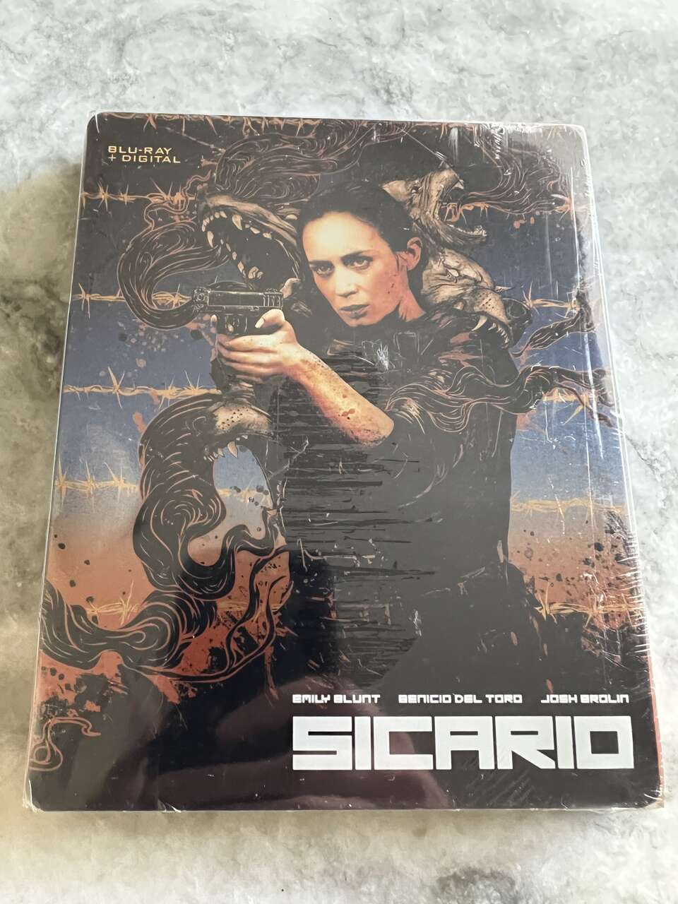 Sicario - Steelbook (Blu-ray + Digital) New Factory Sealed Bluray Movie