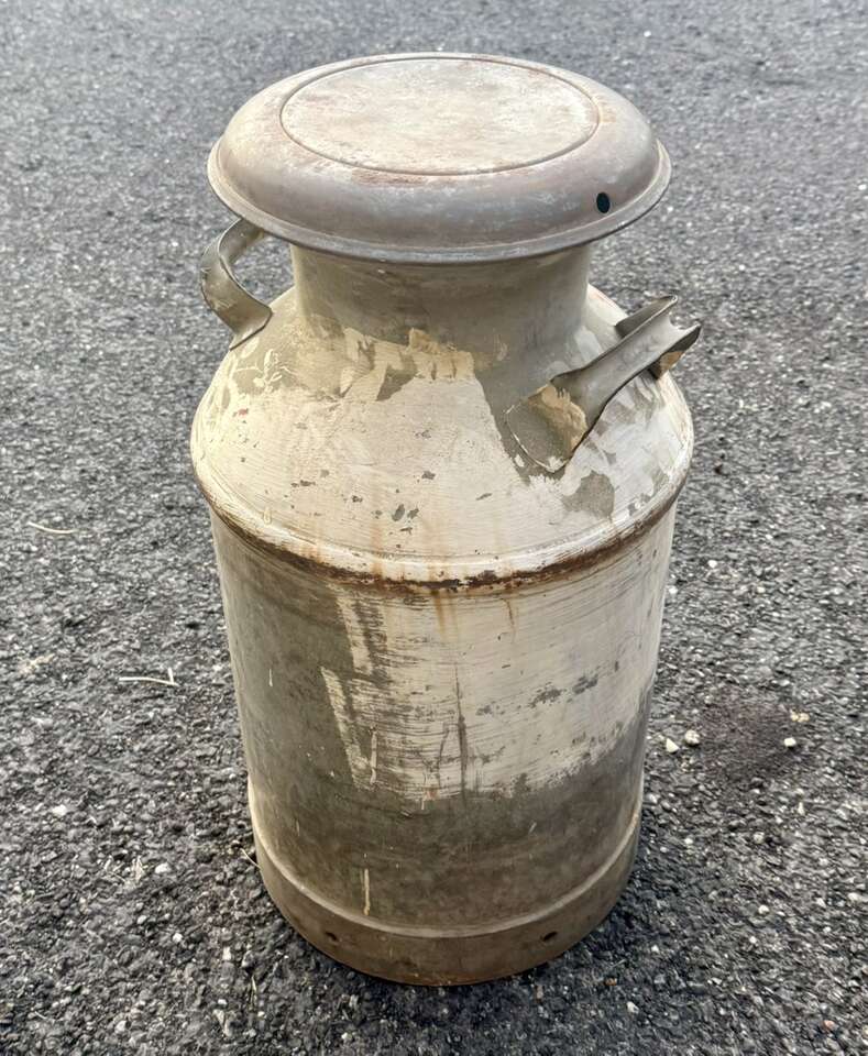 Vintage Milk Jug Cannister 10 Gallon