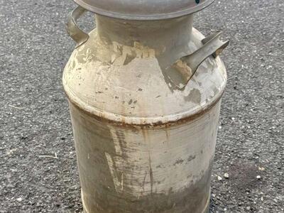 Vintage Milk Jug Cannister 10 Gallon