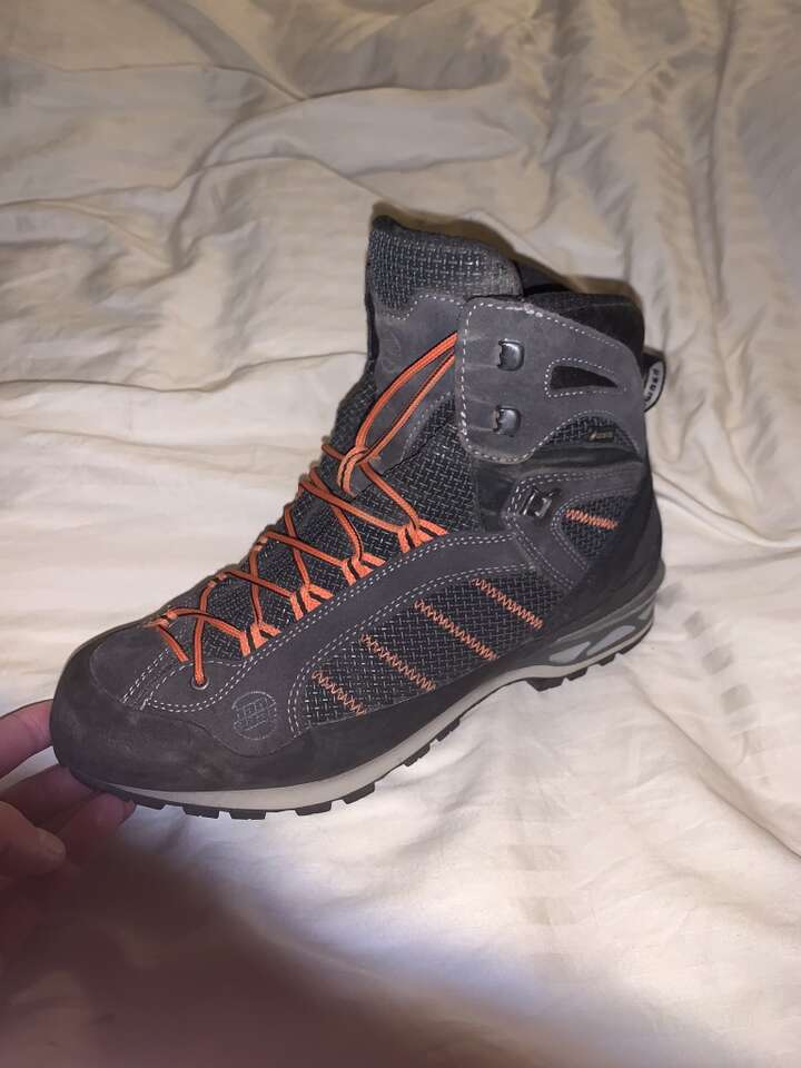 Han Wag Makra Combi 11D