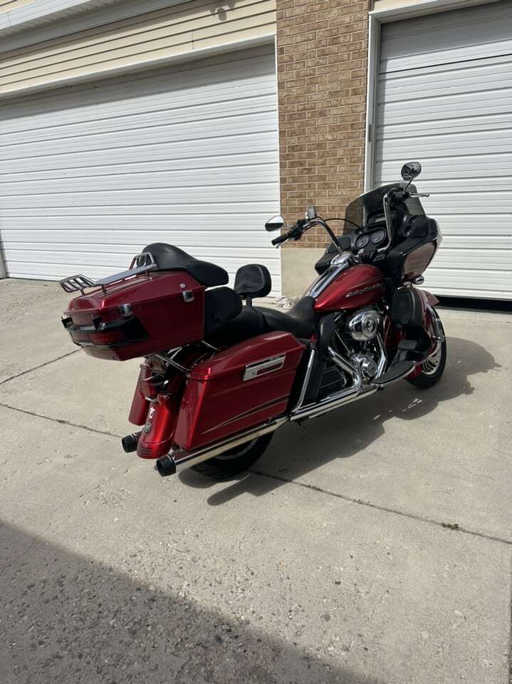 2013 ROADGLIDE ULTRA PRICE REDUCED!!!!