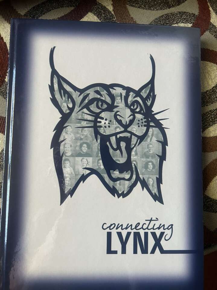 Davis Connect 2021-2022 Yearbook