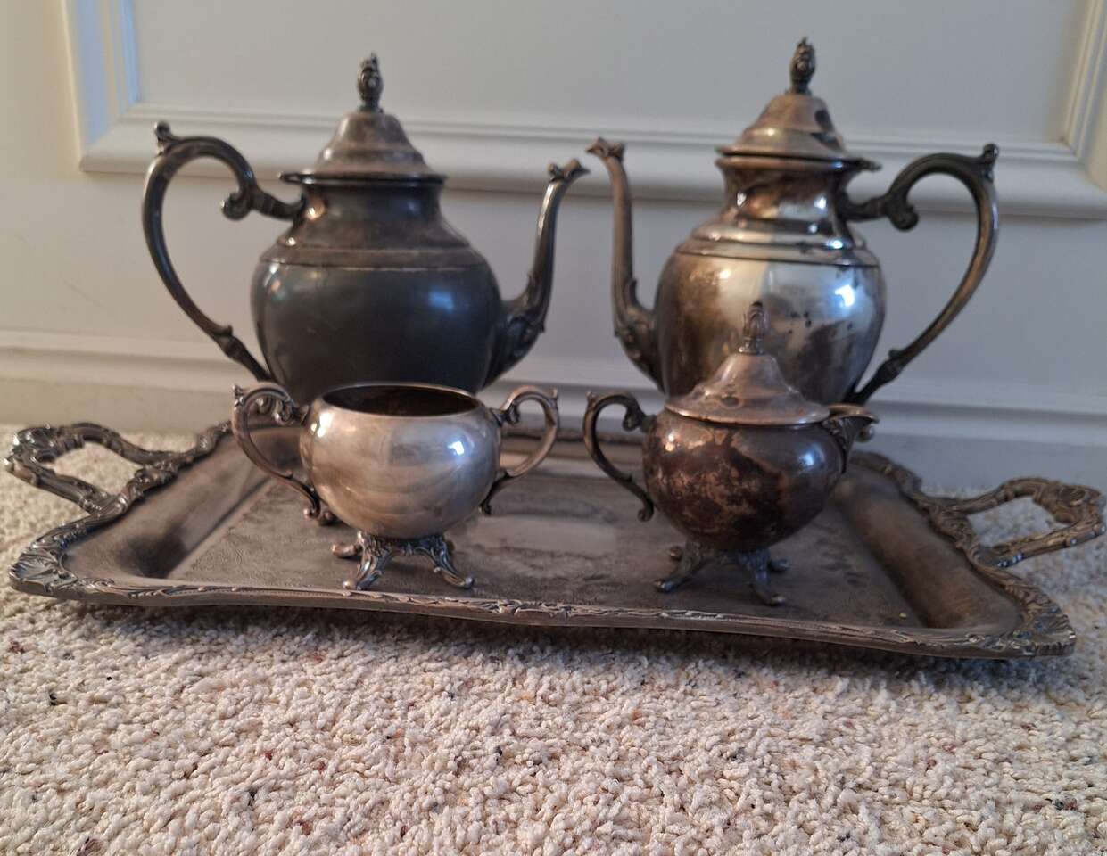 Vintage Wm Rogers silver plated tea set