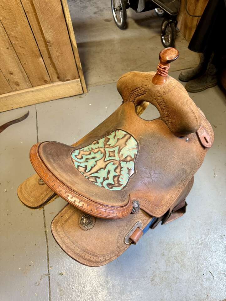 Burns Barrel Saddle