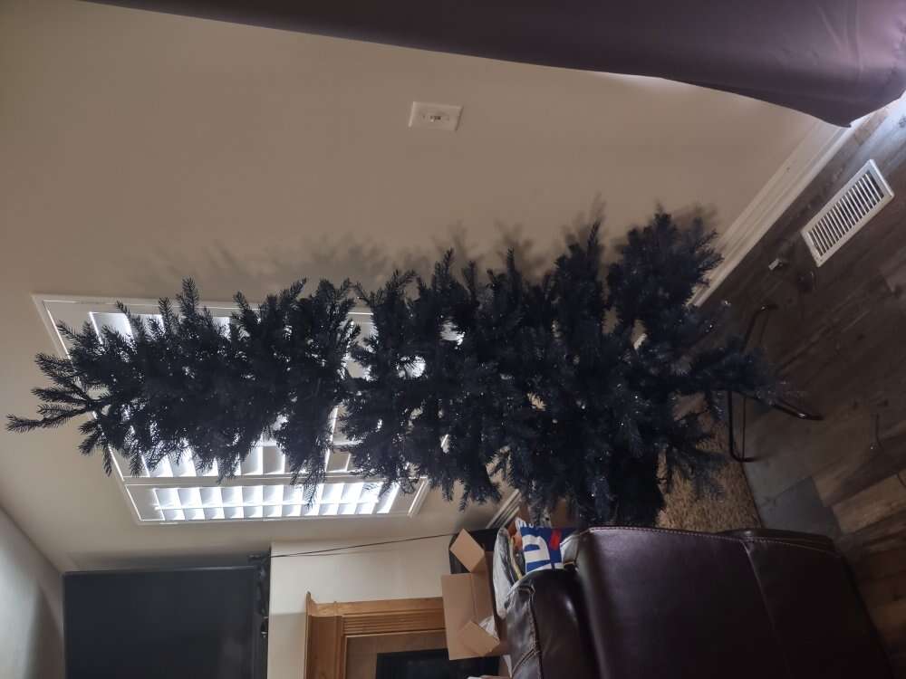 Christmas tree with lights 7 ft