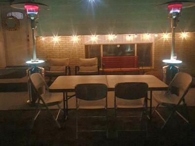 Patio heater x8 with full propane tanks