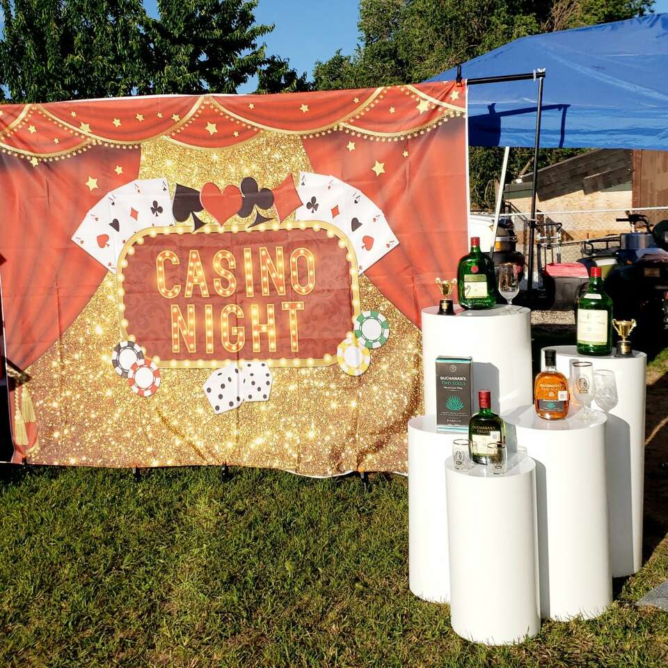 Back drops and decoration cylinders for rent