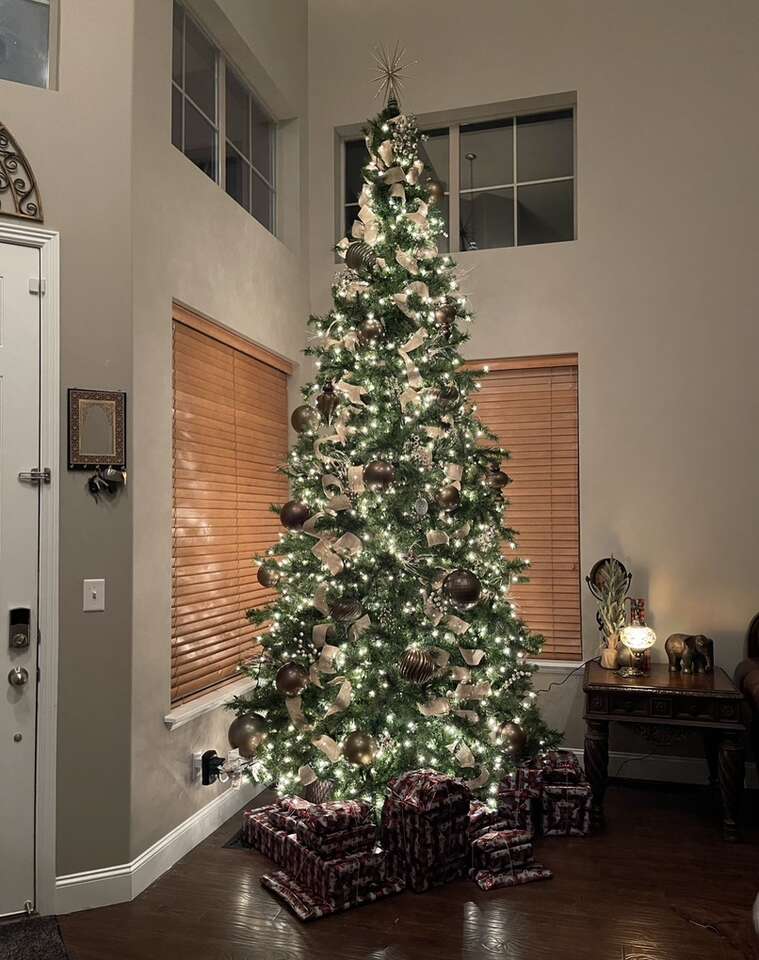 12 Ft Prelit Christmas Tree Furniture