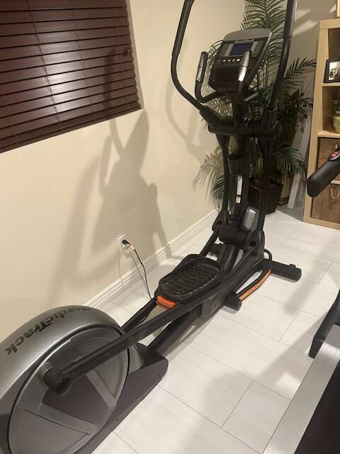 Nordictrack e7 discount 7 elliptical price