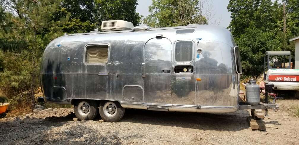 1970 AIRSTREAM  SAFARI 23' RESTORED N MODERN
