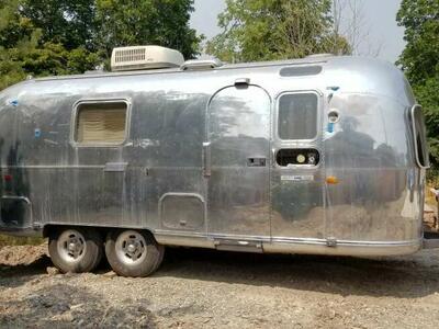 1970 AIRSTREAM SAFARI 23' RESTORED N MODERN