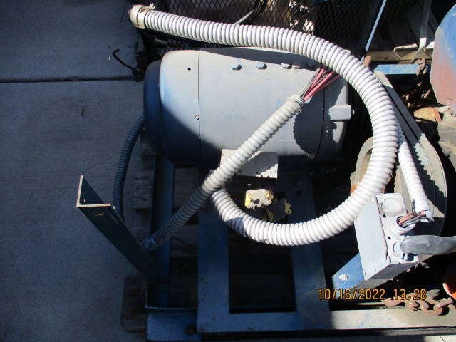 Winco 22000 watt Generator. only No power plant..