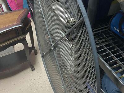 Round Metal Wire Mesh Table
