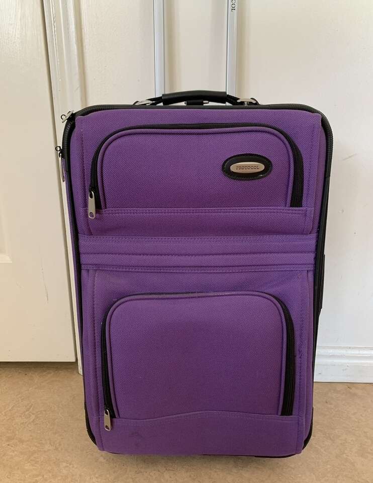 Nice Sturdy Easy To Spot Carry On