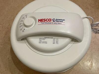 Nesco American Harvest Food Dehydrator