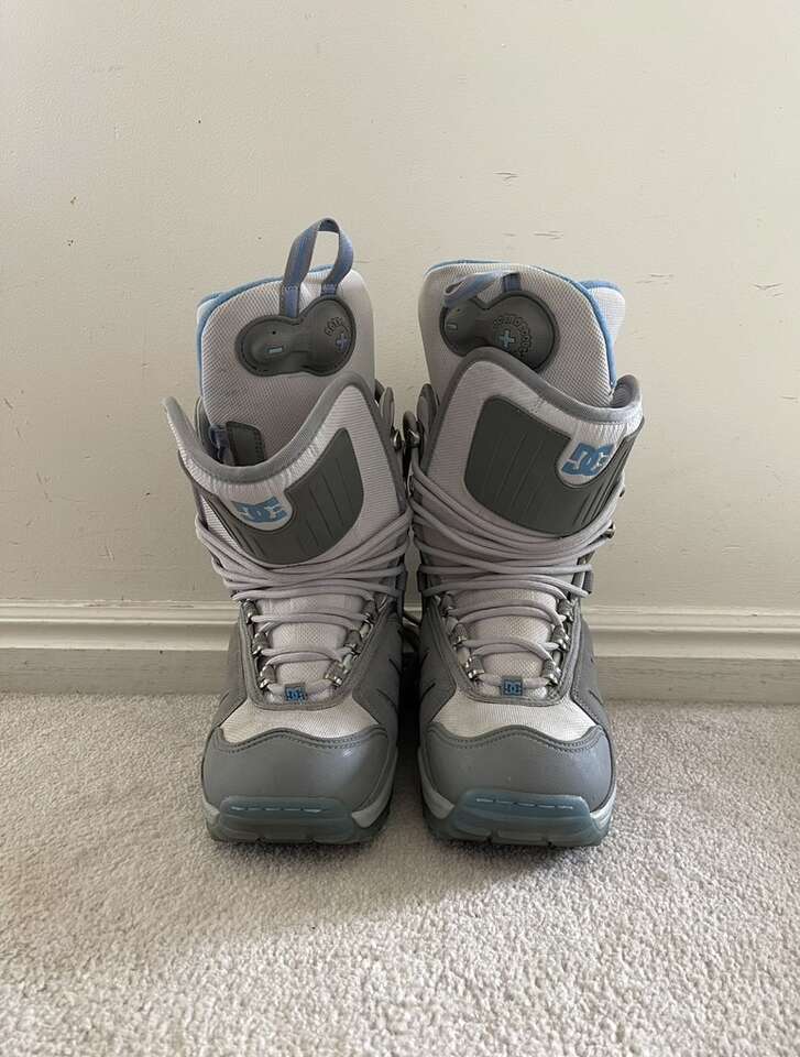 DC Snowboard Boots 7.5-8