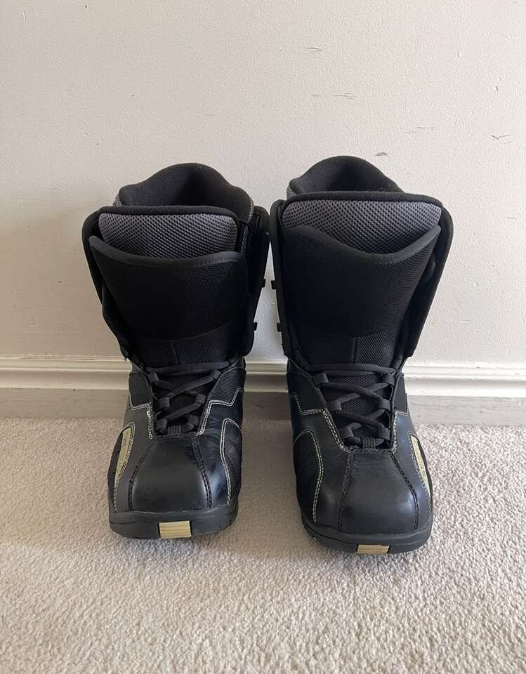 Nice Ride Snowboard Boots Mens 7 Womens 6