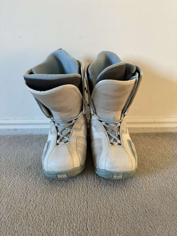 Ride Womens Snowboard Boots 10