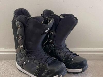 Burton Snowboard Men 9 Women 10