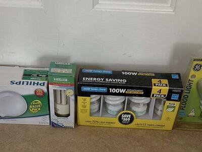 Lots Of Light Bulbs
