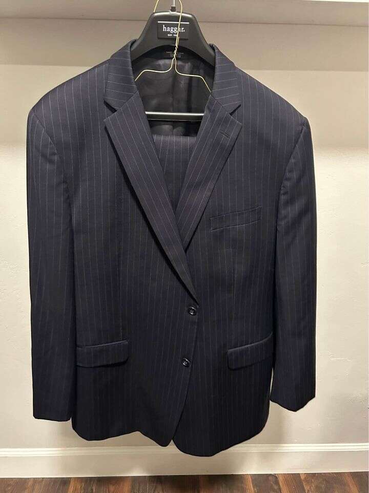 Jones New York Black 50L suit coat and size 42 waist pants $100 cash/venmo in Draper