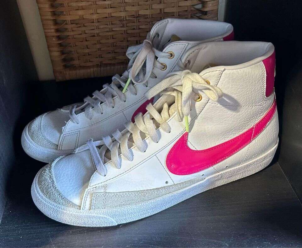 Nike Blazers mid top men’s size 10.5 shoes $65 cash/venmo in Draper