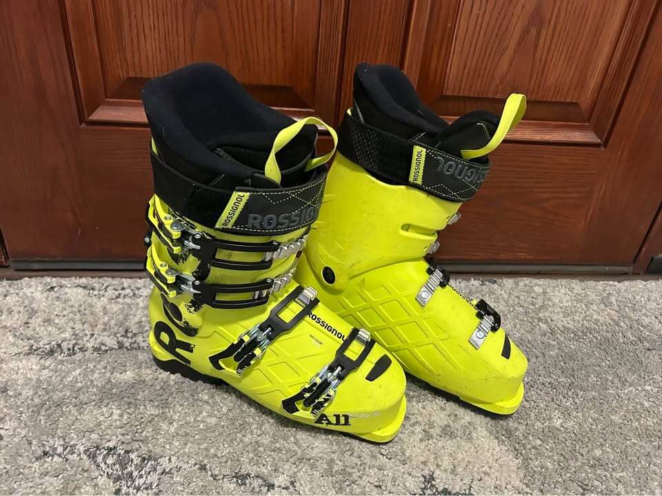 Rossignol A11 size 25.5 ski boots $100 cash/venmo in Draper