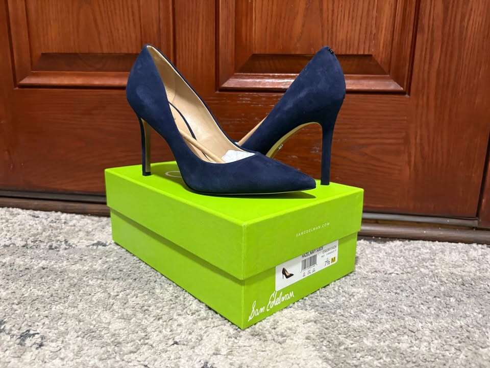 Brand new Sam Edelman Hazel Navy Suede Pumps Dress Shoes women’s size 7 1/2 in Draper $50 cash/venmo