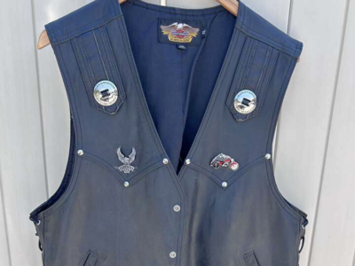 Harley Davidson Black Genuine Leather Vest men's size XL in Draper $150 cash/venmo