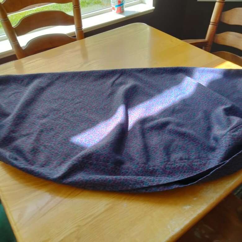 Table cloth 40 inch round