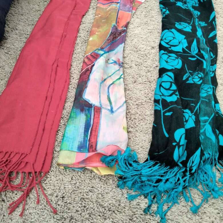 scarfs