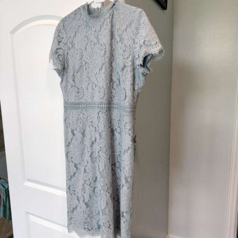 dress-size L, fits more like M