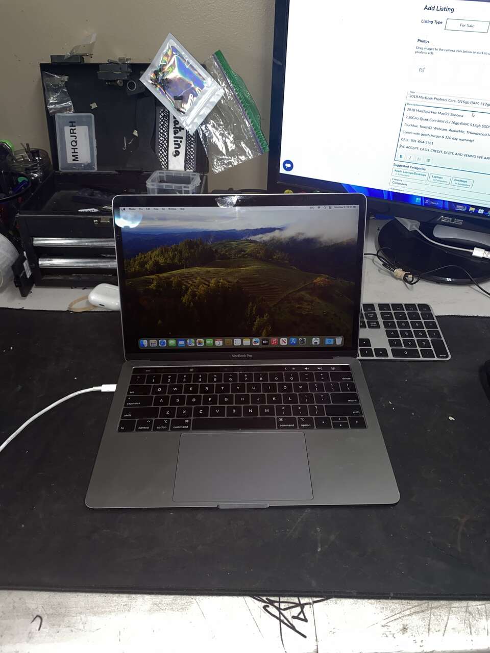 2018 MacBook Pro/Intel Core i5/16gb RAM, 512gb SSD W/ 120 Day Warranty!