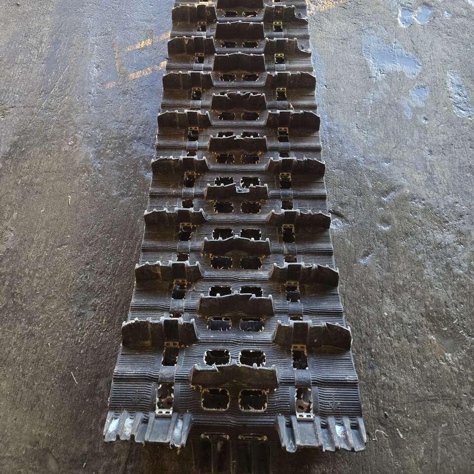 144" Skidoo XRS track