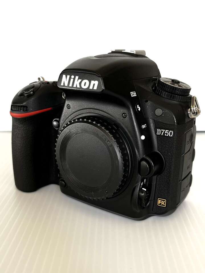 Nikon D750 24mp