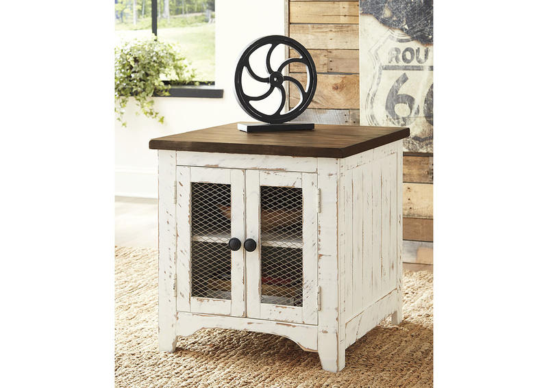 Wystfield Chairside End Table - Living Room Furniture Accent Piece - Action Home Furniture