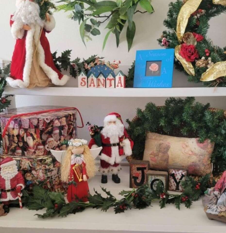 MISC CHRISTMAS DECORATIONS