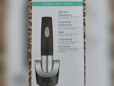 New Cuisinart - Cordless Wine Opener