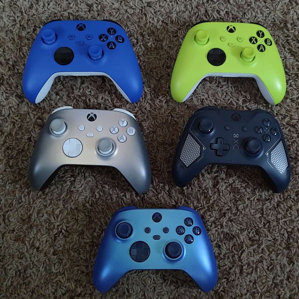 Xbox Series X/S and One Controllers