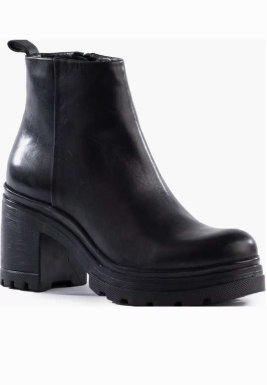 New Seychelles Chunky Booties