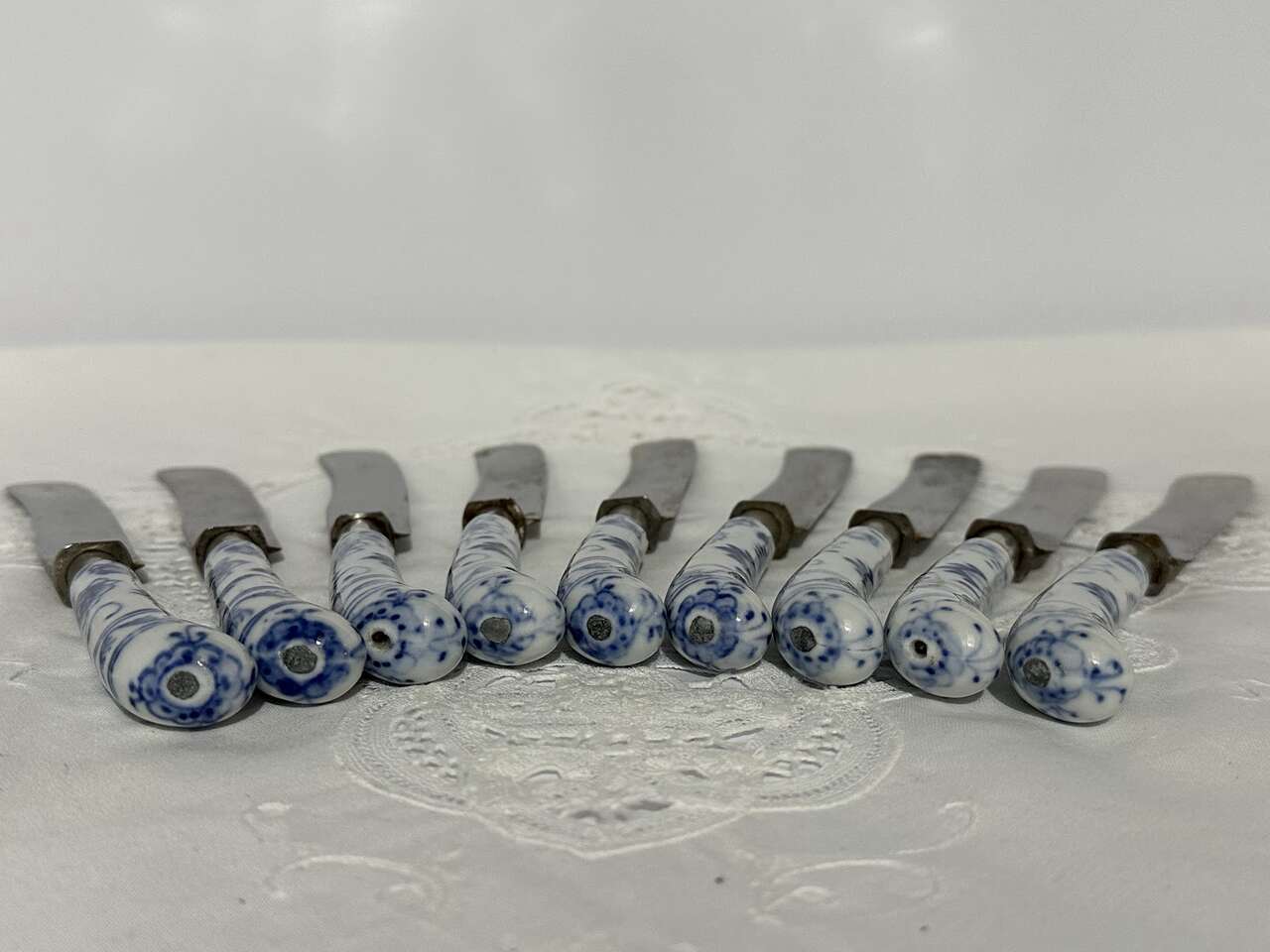 Antique Meissen Blue Onion Knives (10)~Blue Delft Style
