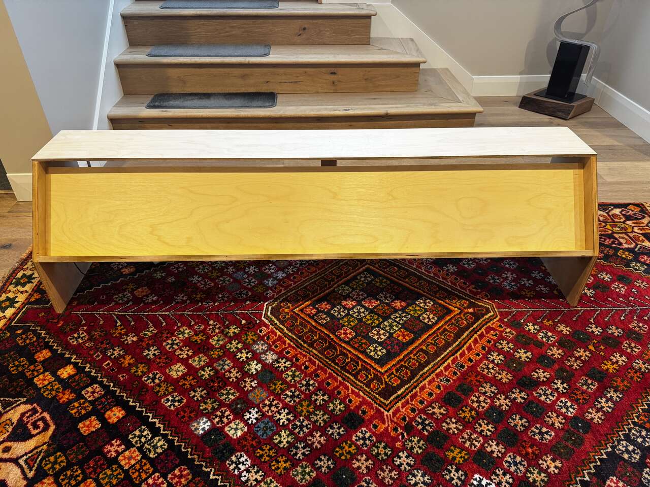 Sturdy display stand