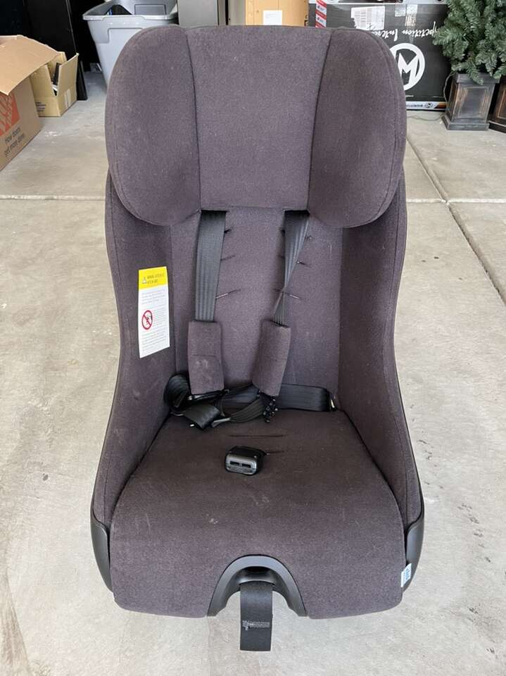 Clek Foonf Convertible Car Seat